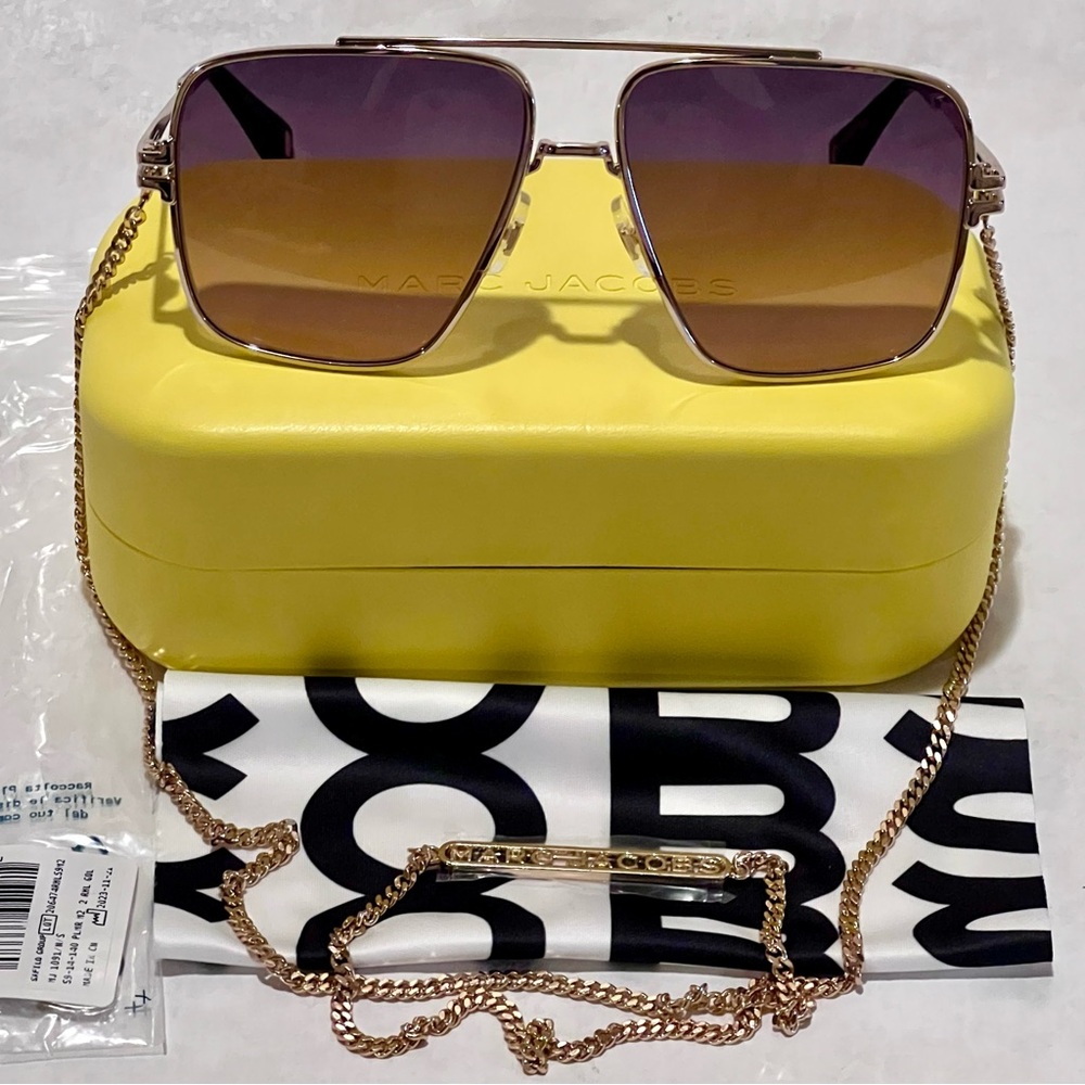Marc Jacobs 59MM Navigator Sunglasses w/Detachable Chain-Gold Black/Brown-Pink